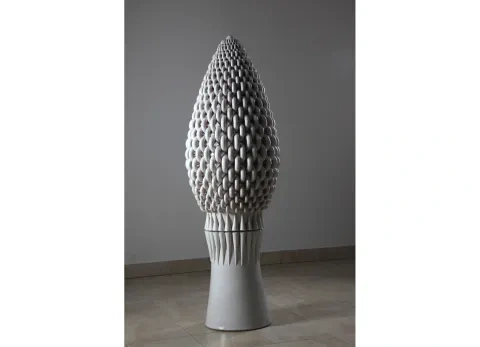 Miloš Balgavý st.: interiérová keramická plastika, glazovaný šamot, 1985