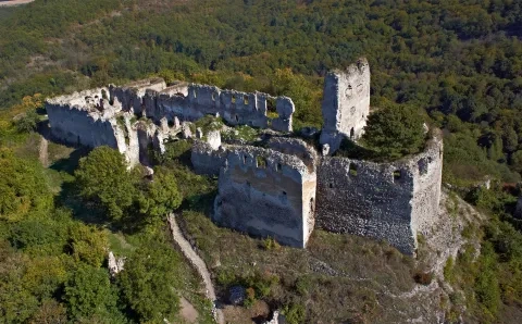 Zrúcaniny hradu Čabraď