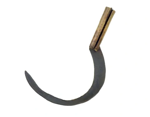 Kosák s kovovou čepeľou a s drevenou rúčkou, 1925