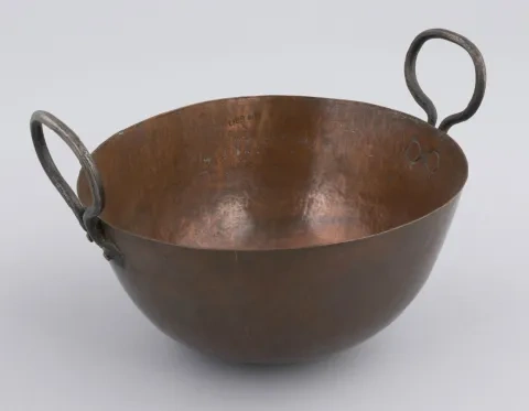 M﻿edený kotol, koniec 19. stor, Historické múzeum, Slovenské národné múzeum, Bratislava