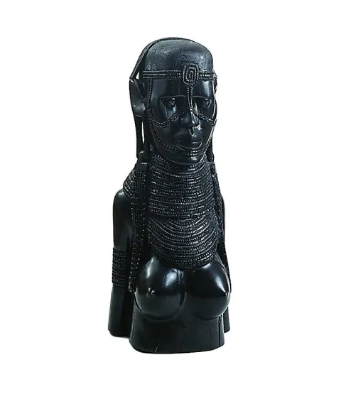 Ngumi, Žena z kmeňa Masajov, Tanzánia, 20. stor.
