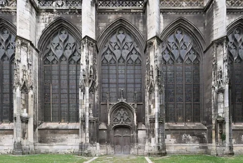 Južná fasáda lode kostola opátstva Saint-Ouen v Rouene, 15. stor.