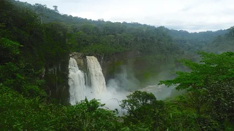 Vodopády Ekom Nkam
