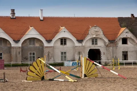 Kopčany, barokový žrebčinec medzi 1736—50