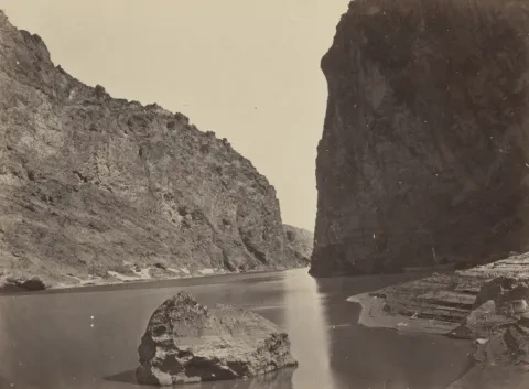Timothy H. O’Sullivan: Čierny kaňon na rieke Colorado, 1871, Múzeum moderného umenia, New York