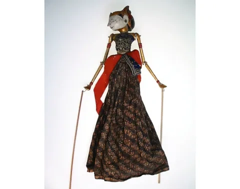 Wayang golék, trojrozmerná bábka s pohyblivými končatinami, koniec 19. storočia