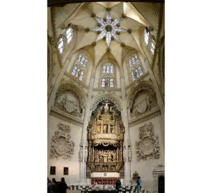 Interiér kaplnky Capilla de los Condestables