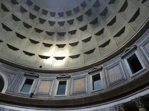 Kazetovanie na klenbe Pantheonu v Ríme, 120 – 125 n. l.
