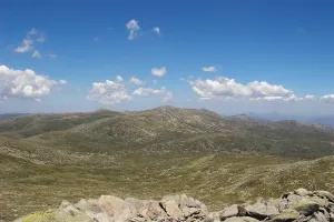 Kościuszkov vrch, 2 228 m n. m., pohľad z vrchu Townsend