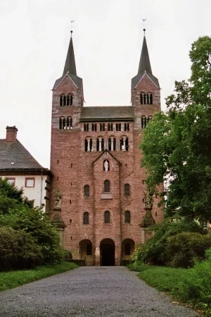 Westwerk kostola benediktínskeho kláštora v Corvey, 873 – 85
