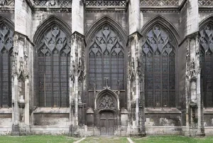 Južná fasáda lode kostola opátstva Saint-Ouen v Rouene, 15. stor.