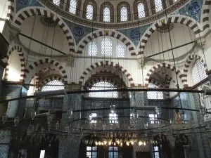 Obklady v interiéri Mešity Rüstema Pašu v Istanbule, okolo 1561