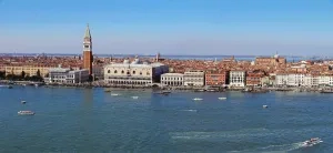 Benátky, kampanila sv. Marka , Chrám sv. Marka a Dóžov palác