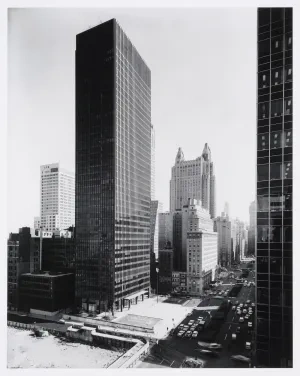 Ezra Stoller: Ludwig Mies van der Rohe, budova spoločnosti Seagram, New York, 1958